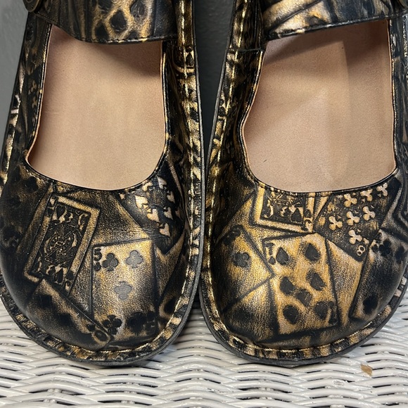 Alegria Paloma Shoes - Picture 11 of 17